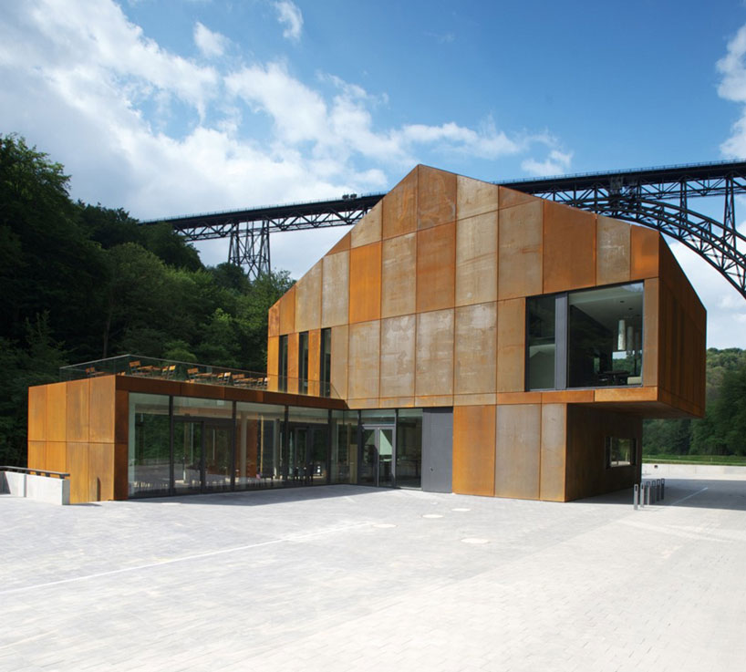 pool 2 architekten: brückenpark müngsten visitors center