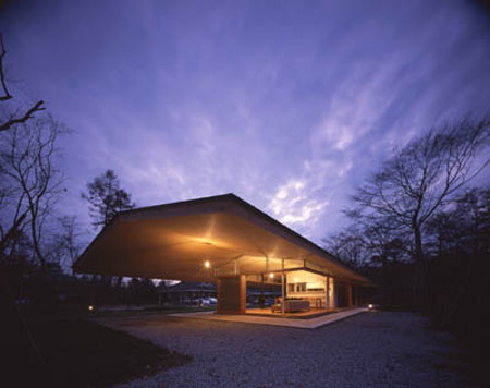 tezuka architects: gable roof house