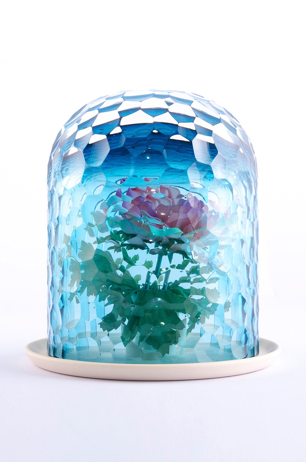 OP vase creates bouquet through kaleidoscopic optics Designboom Shop