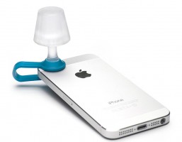 Luma---Mobile-Phone-Night-Light_001
