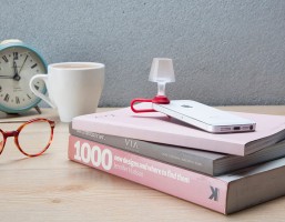 Luma---Mobile-Phone-Night-Light_003