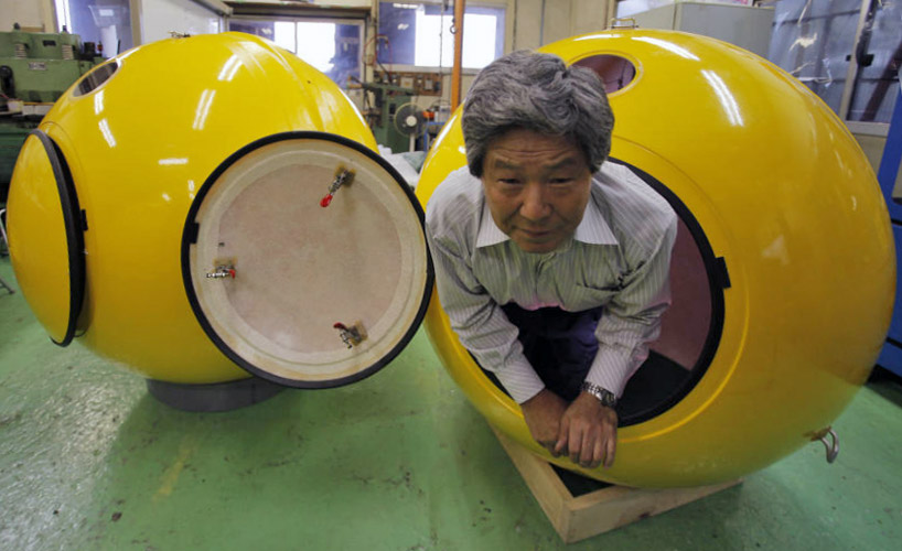 noah: emergency capsule for tsunamis