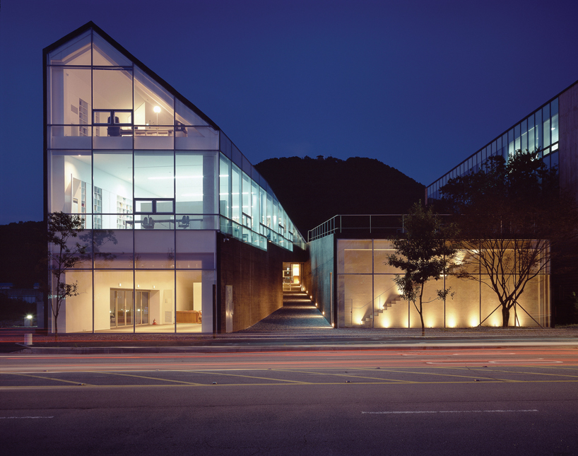 daniel valle architects V-shapes publisher's headquarters building in south korea