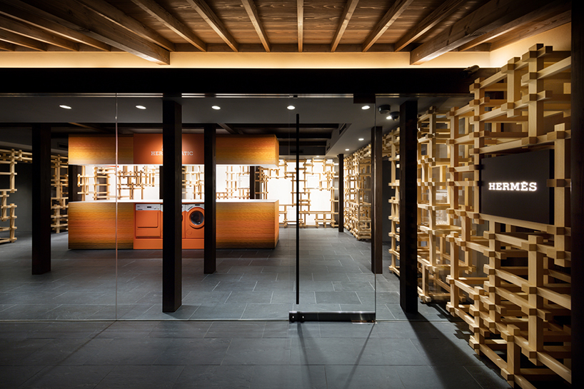 oniki design studio Hermès pop-up store gion machiya townhouse kyoto japan designboom 