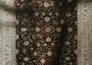 antonio-santin-hyperrealistic-oil-paintings-of-people-under-carpets-designboom-04