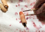 justin-poulsen-handmade-severed-usb-thumb-drives-designboom-02