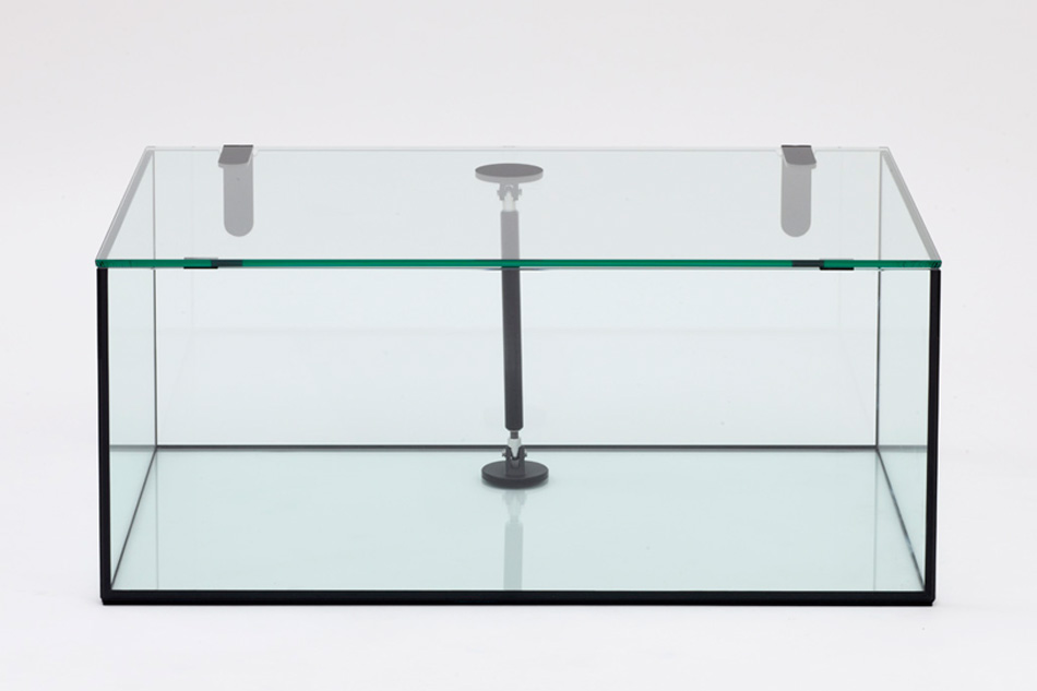 konstantin grcic: man machine at galerie kreo