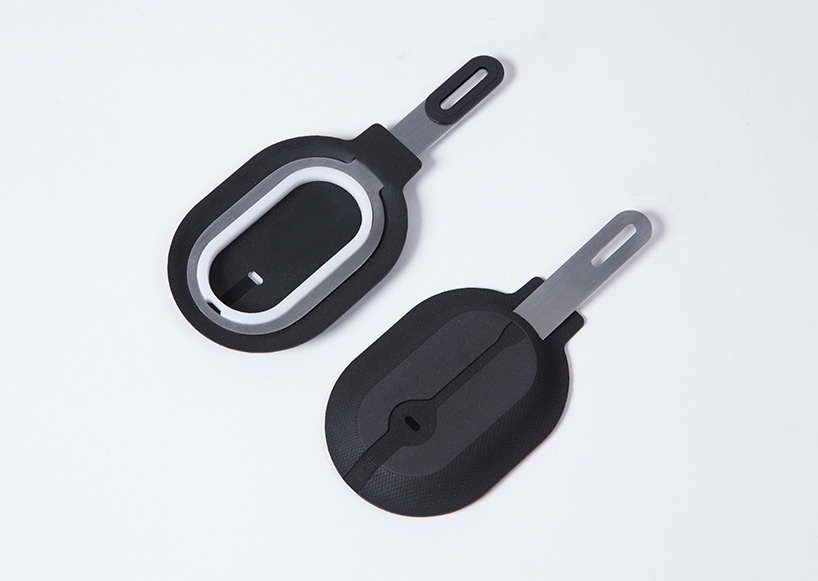 maxime loiseau forms super-thin headphones with printed electronics
