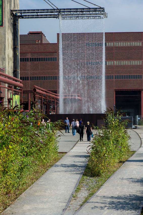 rAndom internationl tower instant structure for schacht XII