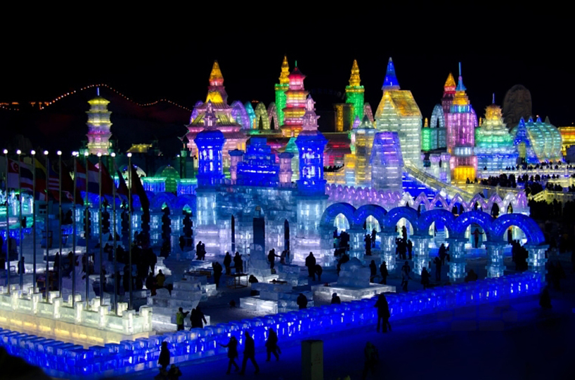 شهر یخی درخشان 2014 هاربین در فستیوال یخ و برف