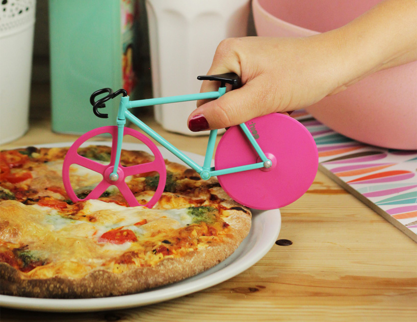 طراحی خلاقانه برش پیتزا با دوچرخه