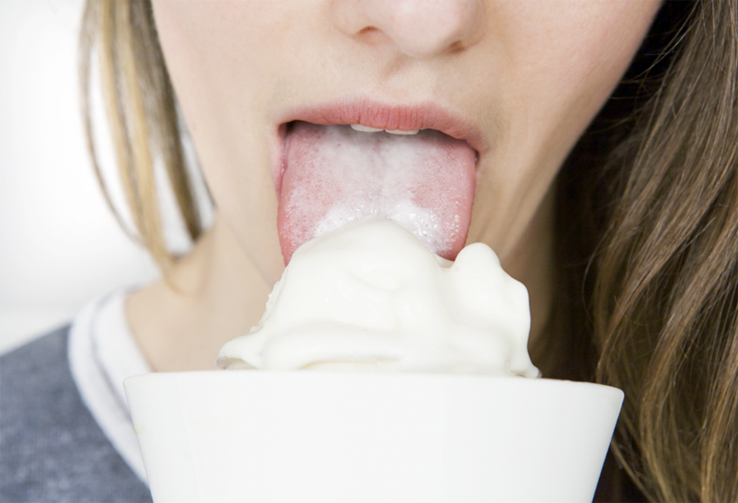 cream ice Tongue licking
