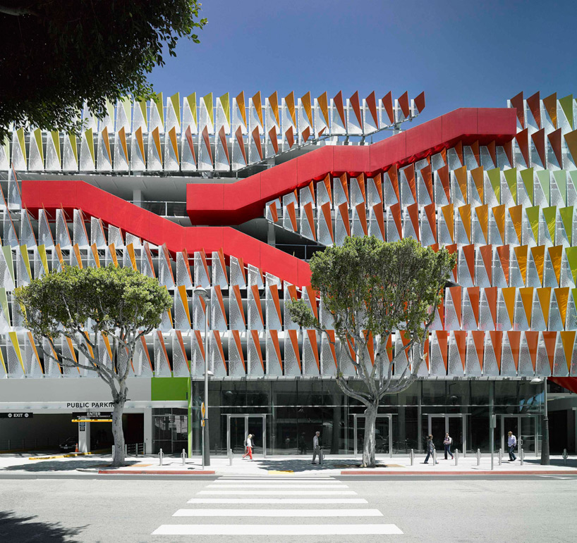 طراحی پارکینگ سانتا مونیکای لس آنجلس