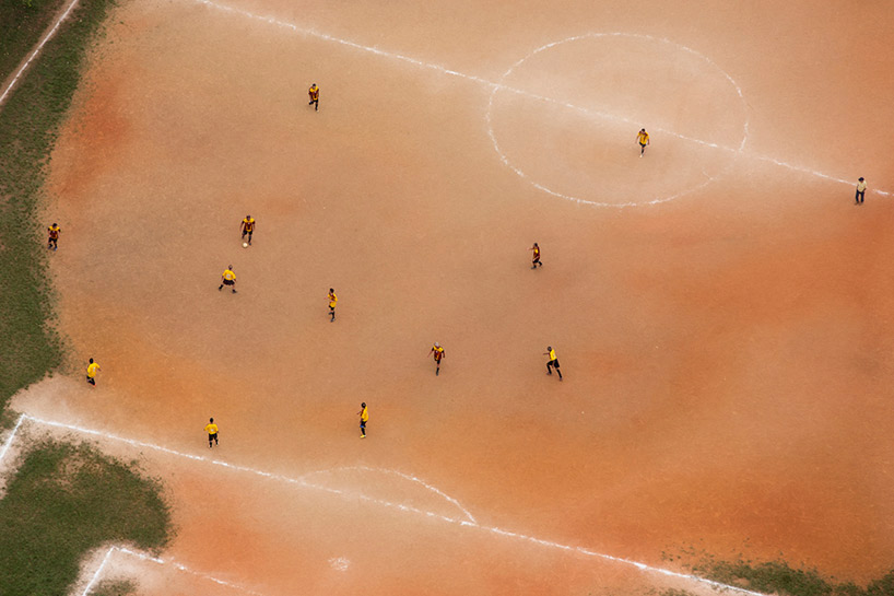 renato stockler captures the resilience of brazil's soccer spirit 