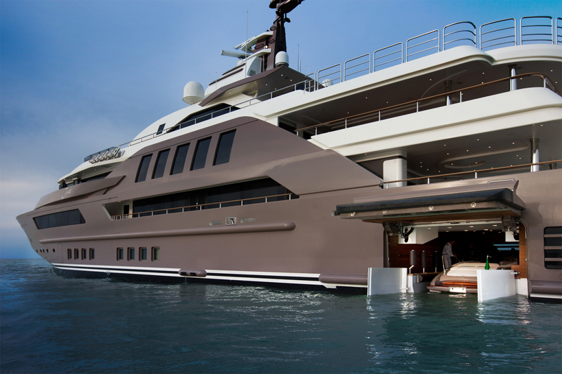 CRN-mega-yachts-j'ade-designboom051