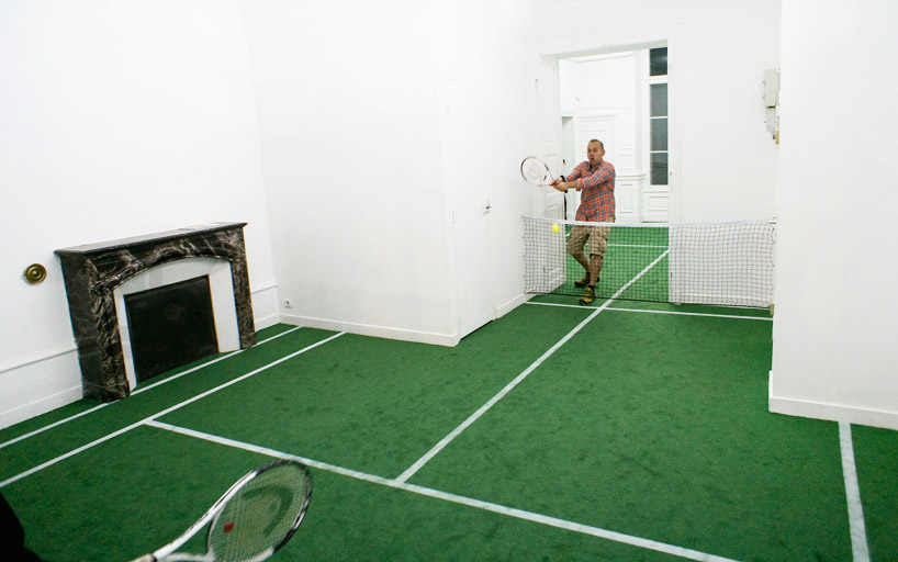 benedetto bufalino turns a french apartment into a tennis court