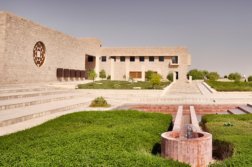 legorreta legorreta carnegie mellon college business computer science doha qatar