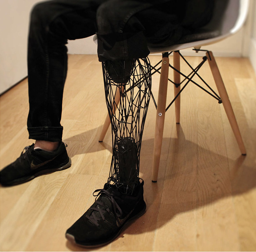 3D-printed-exo-prosthetic-leg-designboom03