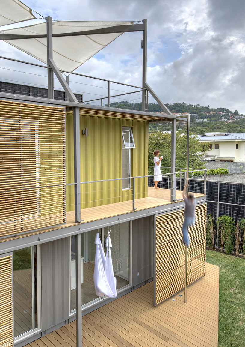 maria-jose-trejos-containers-casa-incubo-eco-sustainable-solutions-costa-rica-designboom-02.jpg