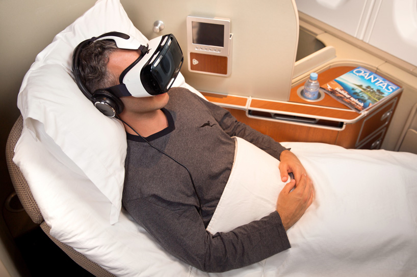 qantas & samsung offer virtual reality experience to airline travelers