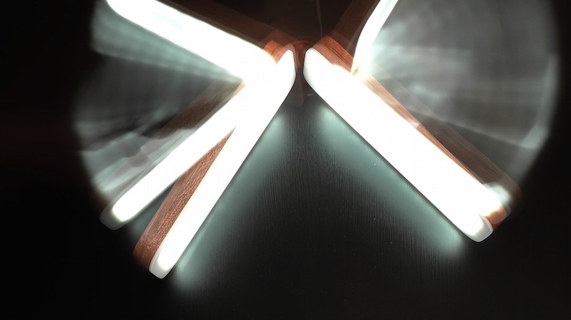 SIVU-foldable-table-lamp-simo-lahtinen-designboom02