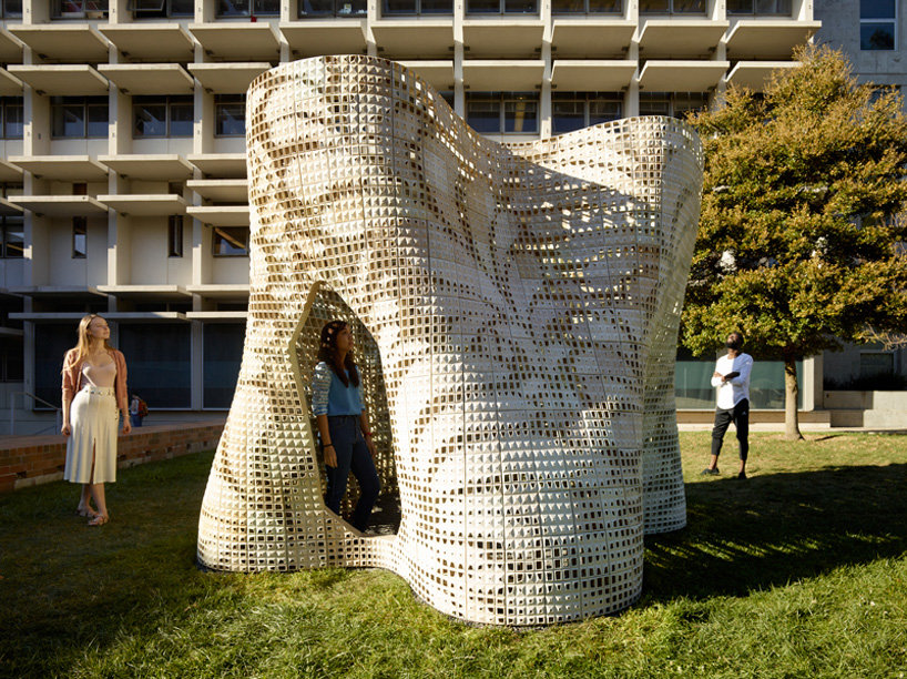 emerging-objects-bloom-3D-printed-pavilion-designboom-06