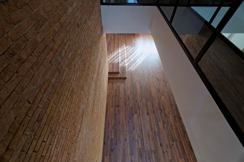 Стильный трехэтажный дом. Проект ReNa design studio Стильный трехэтажный дом. Проект ReNa design studio