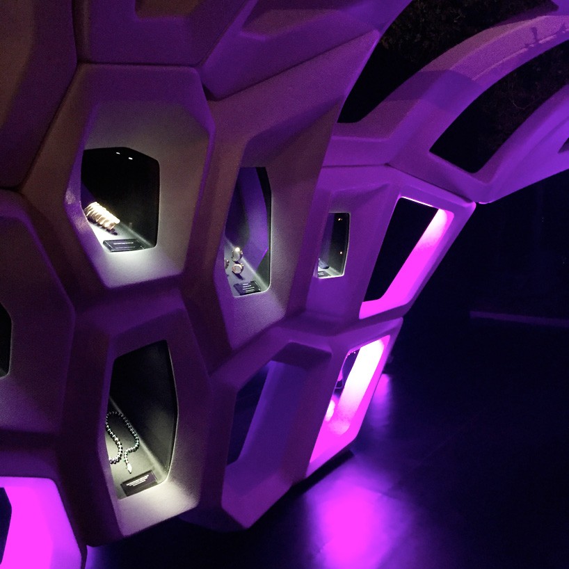 zaha-hadid-bulgari-serpenti-installation-milan-design-week-designboom-09
