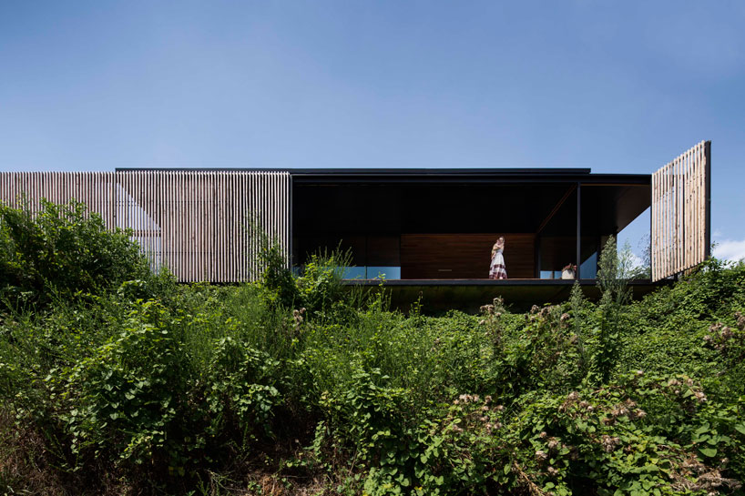 معماری و طراحی خانه ای با ایده ی مصرف مجدد بلوکهای بتنی استفاده شده