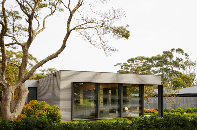 inarc-links-courtyard-house-designboom-02