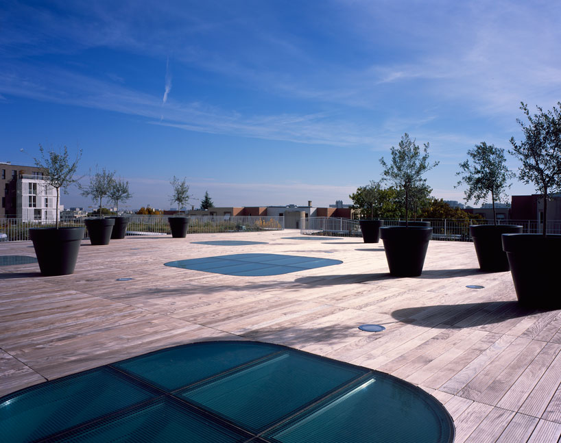 mikou-studio-fort-swimming-pool-paris-designboom-01-