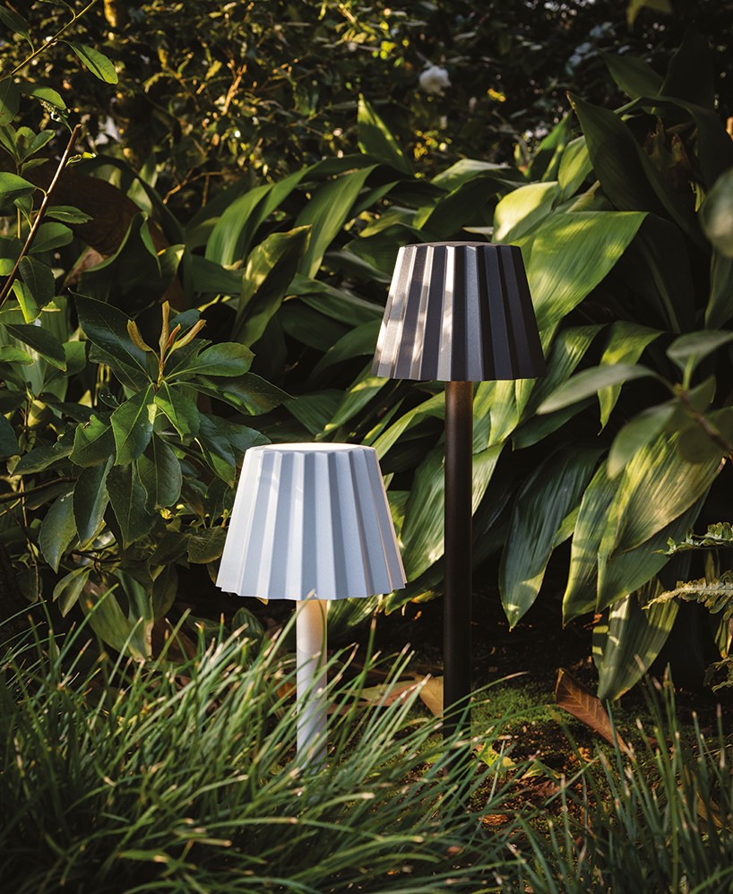 delta-light-arik-levy-bulter-lamps-designboom-06