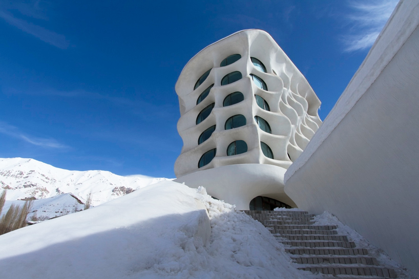 ryra-studio-barin-ski-resort-iran-designboom-02