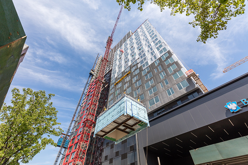 SHoP tops out world’s tallest modular building in brooklyn