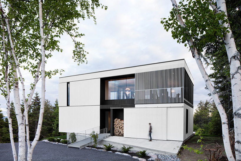 ACDF-architecture-the-blanche-chalet-la-malbaie-canada-designboom-02