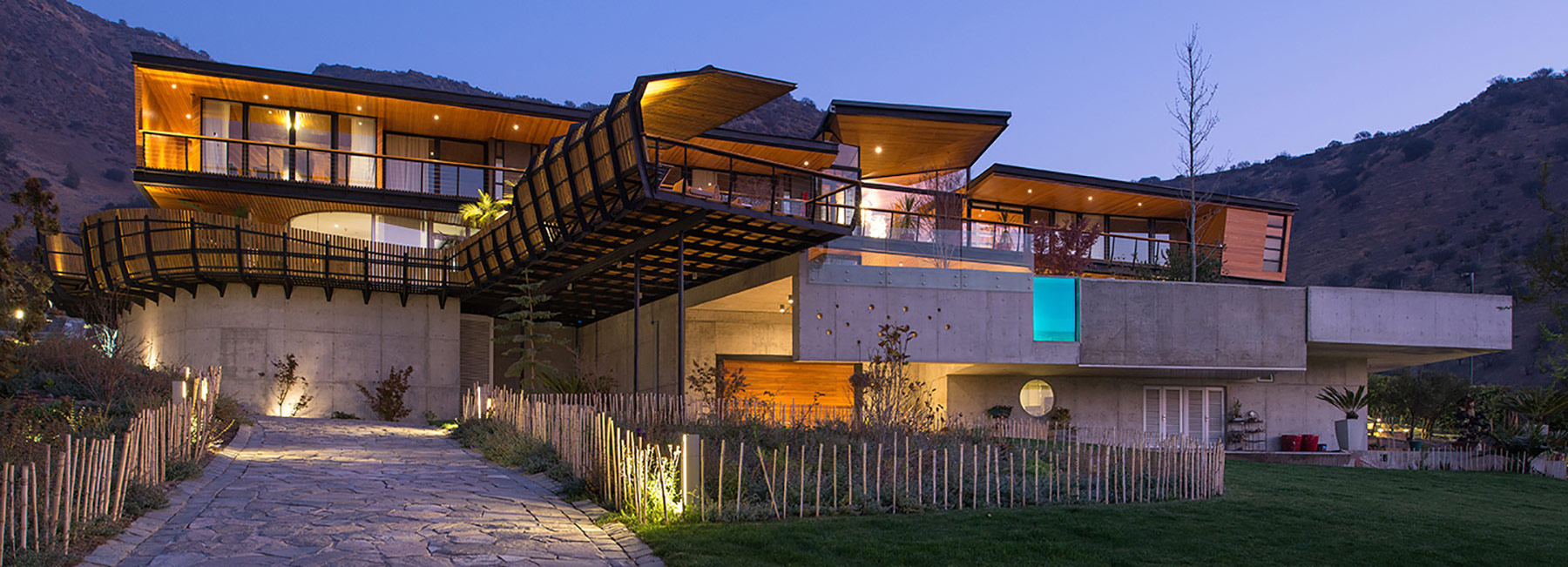 GITC arquitectura complete casa chamisero on chilean mountain range