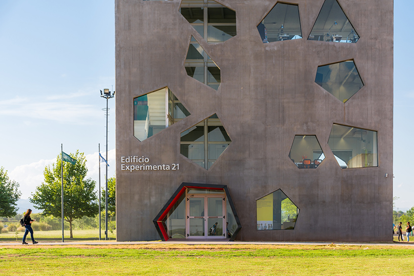 lucio-morini-arquitectos-experimenta-21-tower-cordoba-argentina-designboom-02