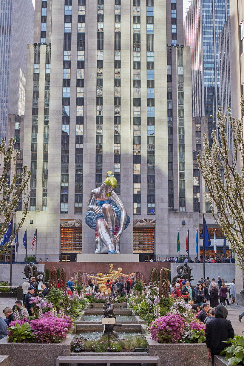 45-Foot-Tall Inflatable Ballerina at NYC’s Rockefeller Center by pop artist Jeff Koons