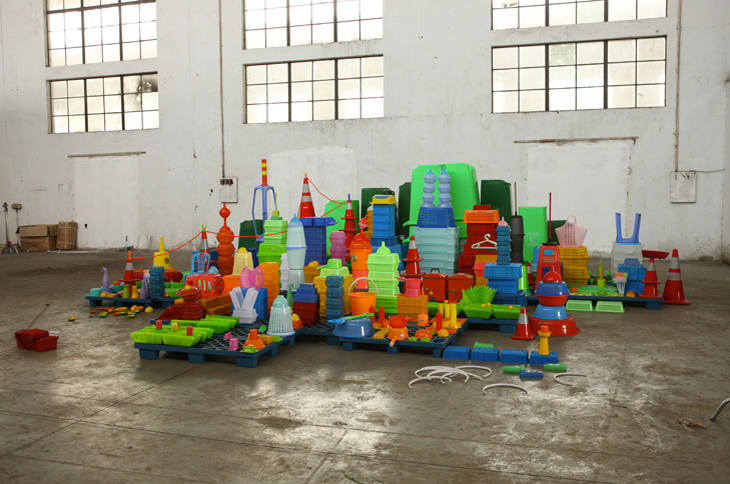 bang yao liu: plastic city
