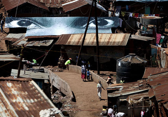french artist JR and his kibera photo graffity project in kenya
