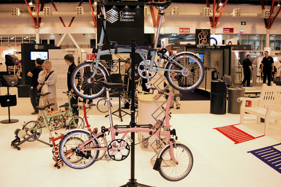 brompton display stand