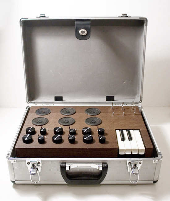 vasco alves: AM FM keyboard 6