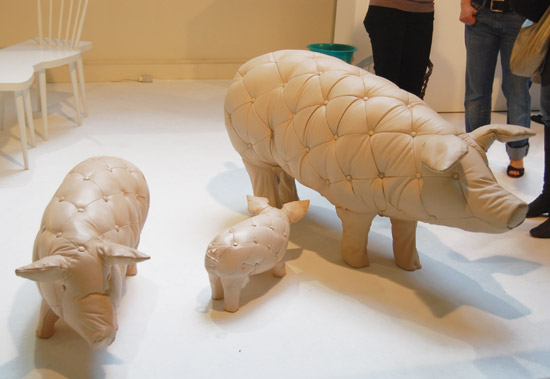 'tufted pigs' by yvonne fehling & jennie peiz