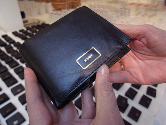 stefan sagmeister: happy wallet