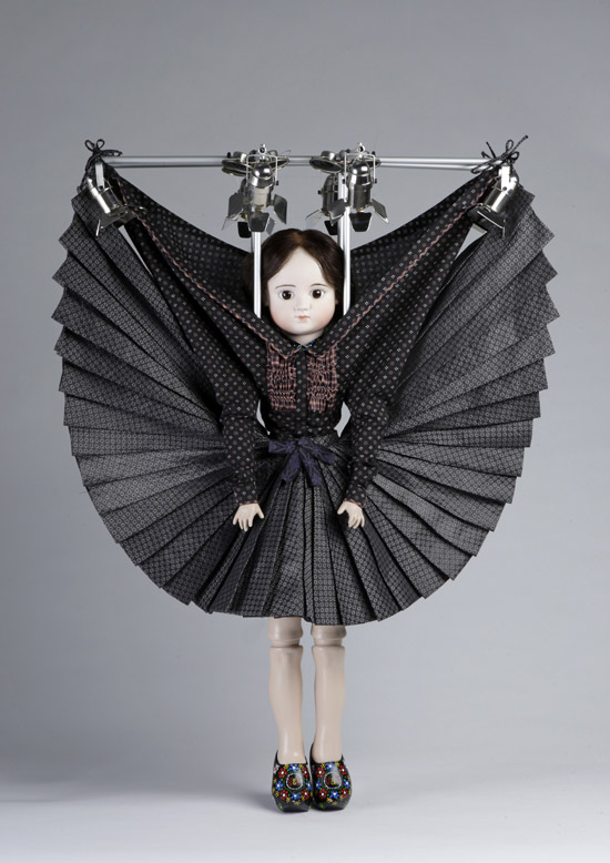 viktor & rolf 'dolls' at studio job gallery