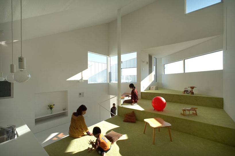 akasaka shinichiro atelier: the topographic house