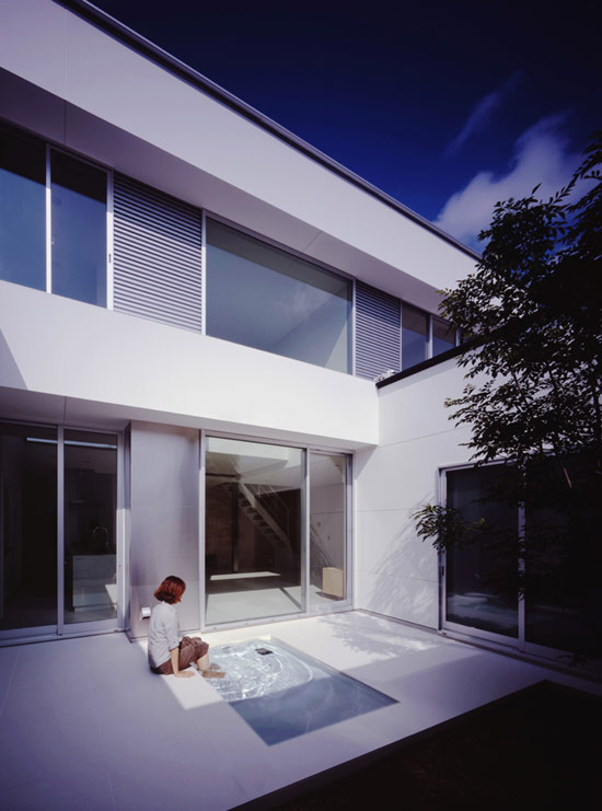 NRM architects office: house with tiny pool