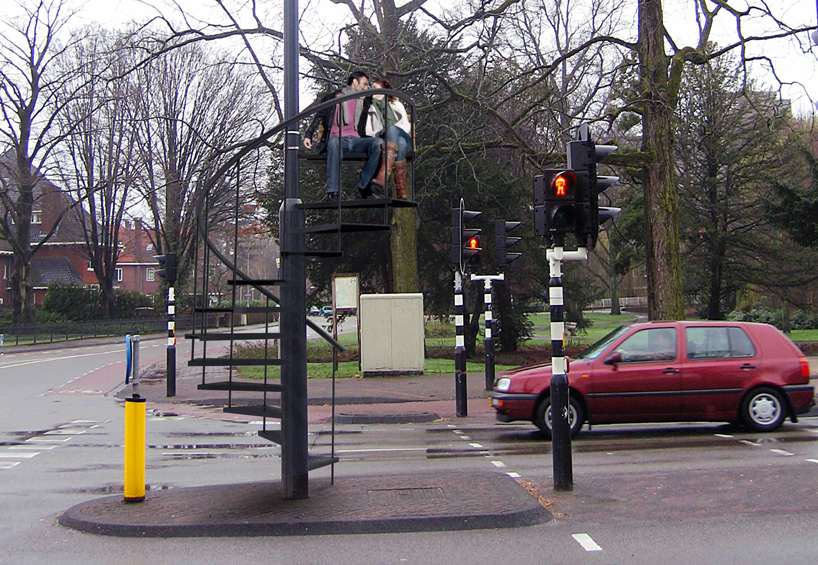 itay ohaly: elevated bench