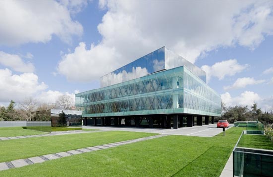 REX architecture: vakko headquarters and power media center complete