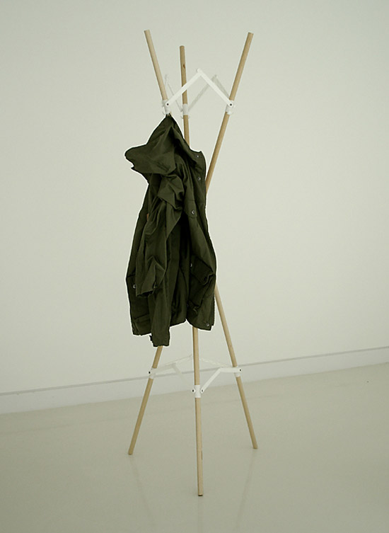 vandasye: coat rack